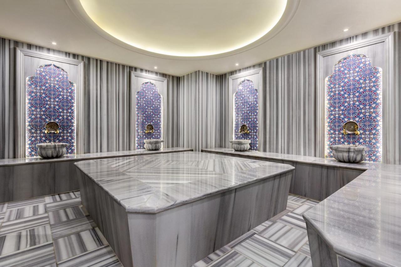 Hotel Ramada By Wyndham Istanbul Umraniye Exteriér fotografie