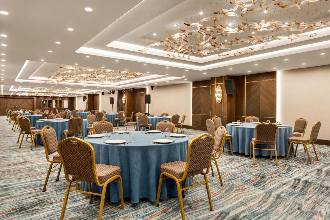 Hotel Ramada By Wyndham Istanbul Umraniye Exteriér fotografie